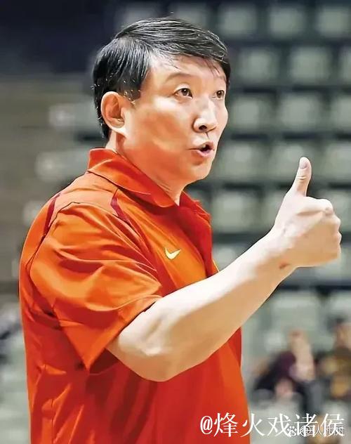 默里半场表现高效，13分2篮板2助攻进账